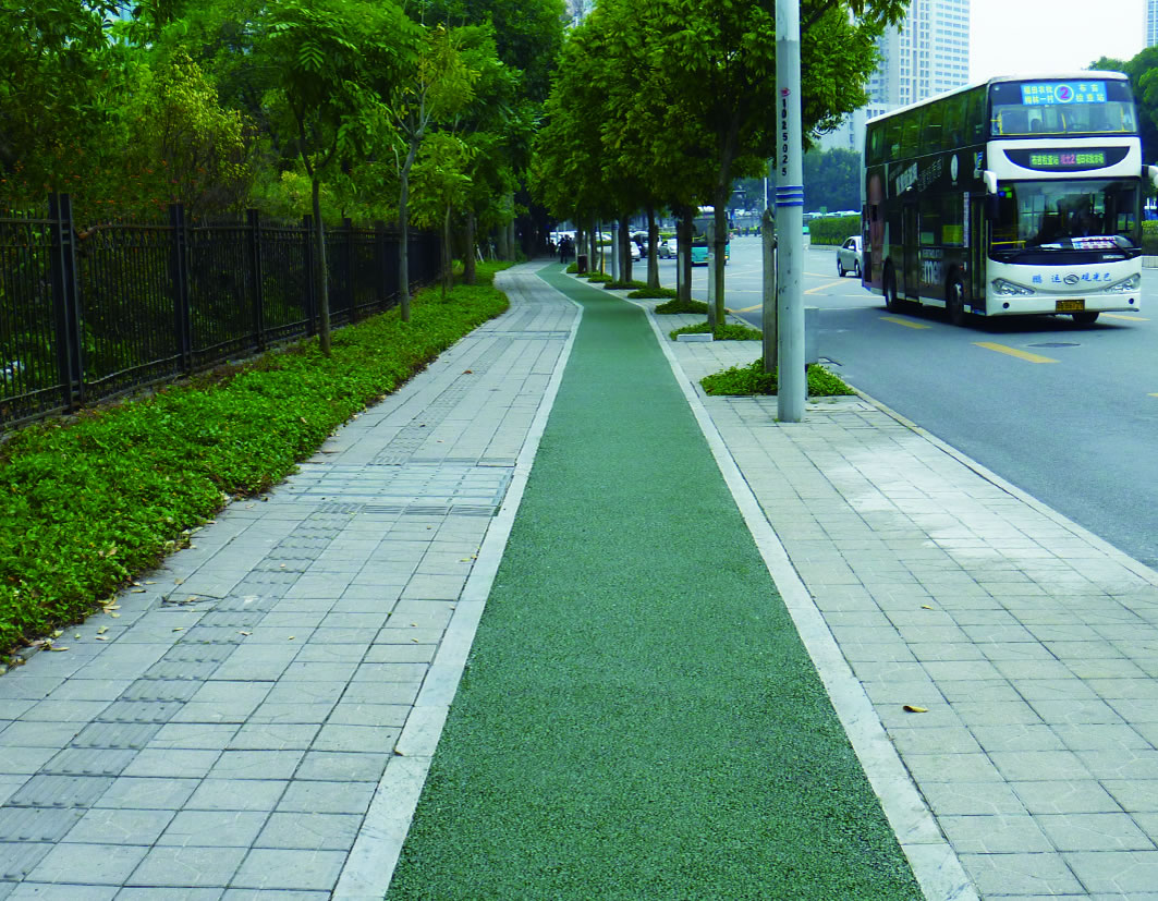 Guangdong Lianhua Mountain Green Road